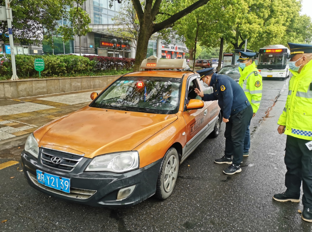 04best365网页版登录_Bets365_36365快速检测中心交通运输局主动担当作为 坚决筑牢疫情防控安全网